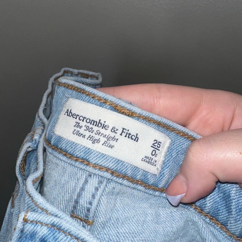 Abercrombie & Fitch Ankle Straight Ultra High Rise Jeans Light Destroy Size 25 - Picture 3 of 8